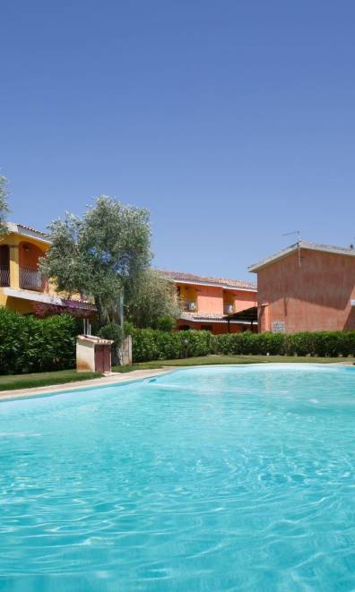 VILLA MAMA, private compound swimming pool