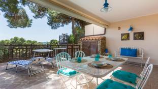 SPLENDID VIEW PORTO PINO, private pool compound