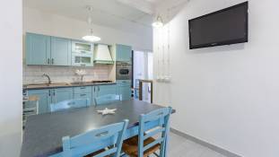 SILK COVE, private beach compound