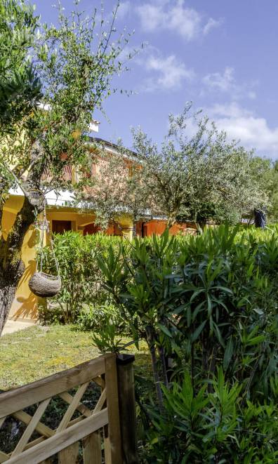 Villa Emerald, private compound swimming pool