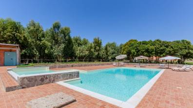 COUNTRY VILLA IGLESIAS