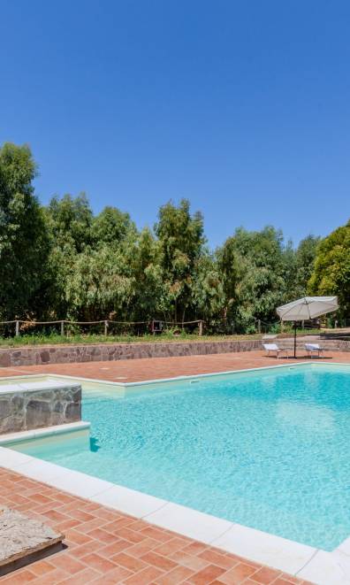 COUNTRY VILLA IGLESIAS