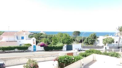 Basic Seafront Apt-Short Walk to Sottotorre Beach